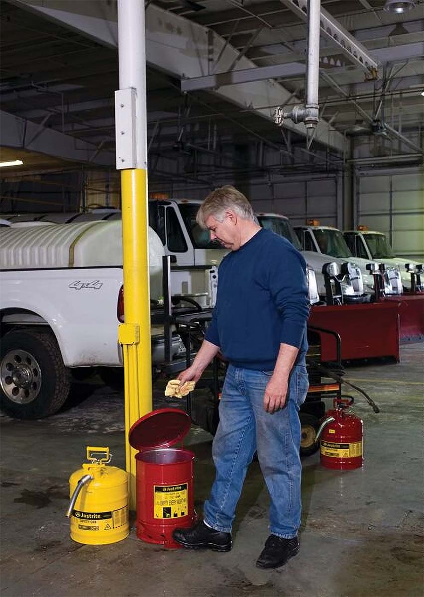 justrite-09100-6-gallon-foot-oily-waste-can-operated-self-closing-cover-red-4