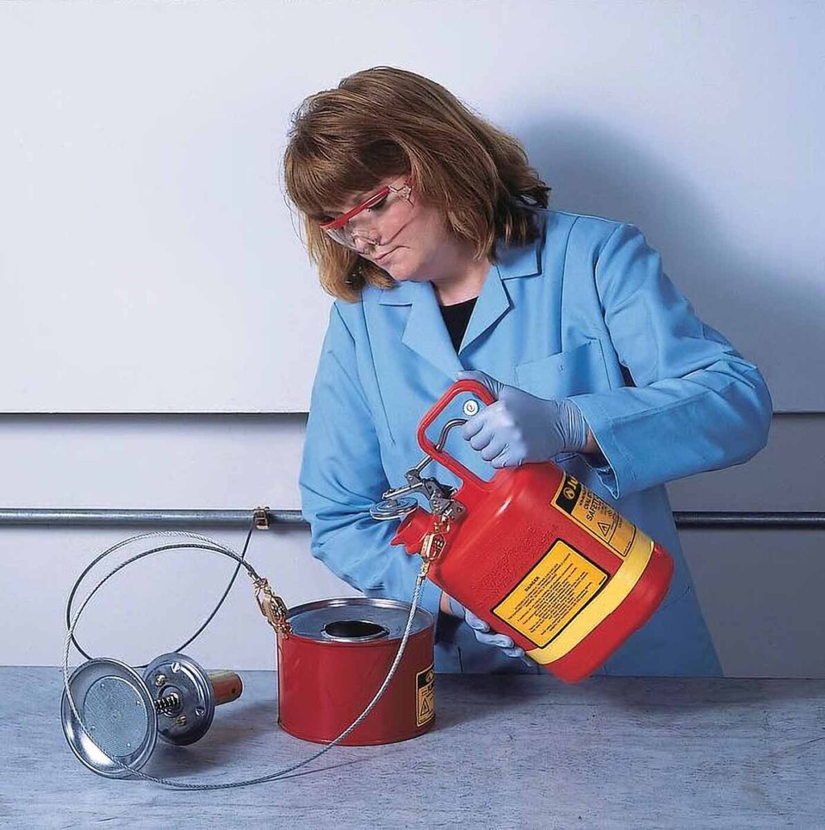 justrite 14160 1 gallon plastic safety can for flammables oval flame arrester stainless steel hardware red 2